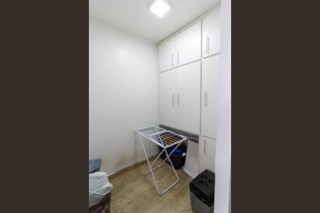Apartamento à venda com 75m², 3 quartos e 2 vagasQuarto de Serviço