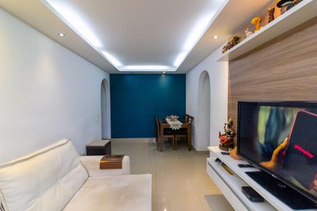 Sala de apartamento à venda com 3 quartos, 75m² em Vila Sao Paulo, São Paulo