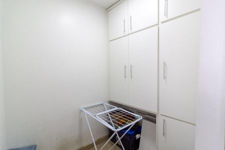 Apartamento à venda com 75m², 3 quartos e 2 vagasQuarto de Serviço