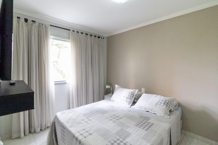 Apartamento à venda com 75m², 3 quartos e 2 vagasQuarto 3