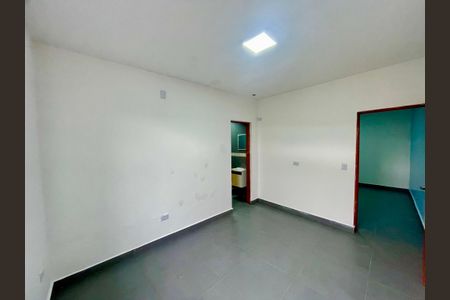 Quarto de casa para alugar com 1 quarto, 40m² em Vila Sao Joao Batista, Guarulhos