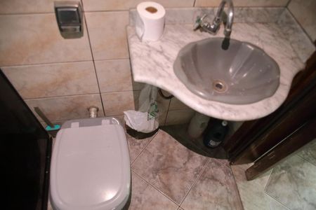 Casa à venda com 110m², 2 quartos e 1 vagaBanheiro 