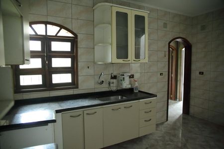 Casa à venda com 110m², 2 quartos e 1 vagaCozinha 