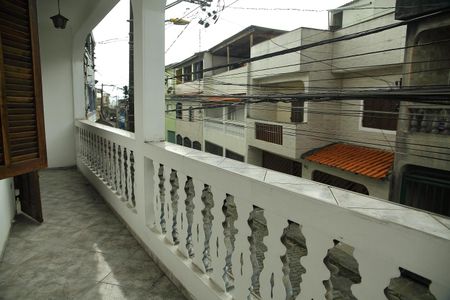 Casa à venda com 110m², 2 quartos e 1 vagaSacada da Sala  e Quarto 1 