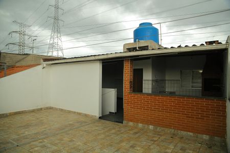 Casa à venda com 110m², 2 quartos e 1 vagaCobertura
