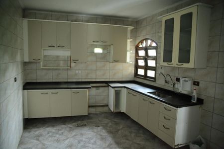 Casa à venda com 110m², 2 quartos e 1 vagaCozinha 