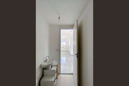 Apartamento para alugar com 34m², 2 quartos e sem vaga Apartamento para alugar com 34m², 2 quartos e sem vagaBanheiro