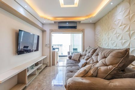 Sala de apartamento para alugar com 3 quartos, 86m² em Jardim Tupanci, Barueri