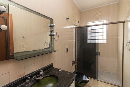 Banheiro de casa para alugar com 2 quartos, 140m² em Parque Vitoria, São Paulo