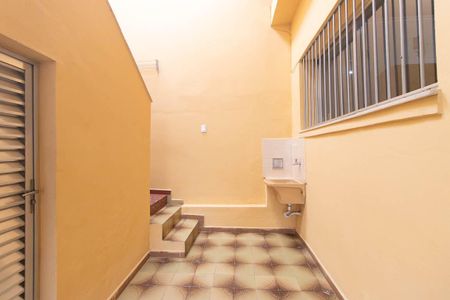 Casa para alugar com 140m², 2 quartos e 1 vagaÁrea de Serviço