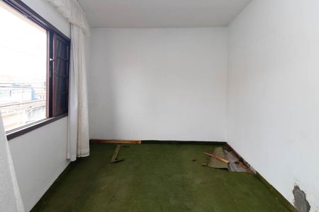 Quarto 2 de casa para alugar com 2 quartos, 140m² em Parque Vitoria, São Paulo