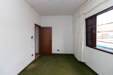 Quarto 2 de casa para alugar com 2 quartos, 140m² em Parque Vitoria, São Paulo