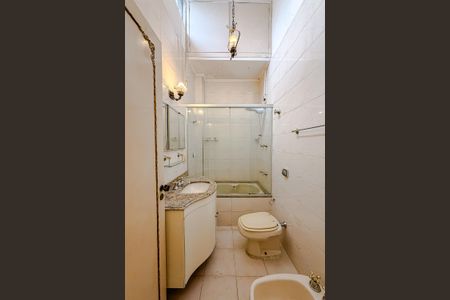 Casa à venda com 152m², 3 quartos e 3 vagasBanheiro da Suíte