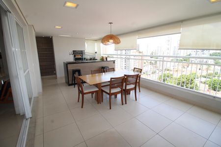 Apartamento à venda com 120m², 3 quartos e 2 vagasSala / Cozinha - Varanda