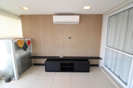 Apartamento à venda com 120m², 3 quartos e 2 vagasSala / Cozinha - Varanda