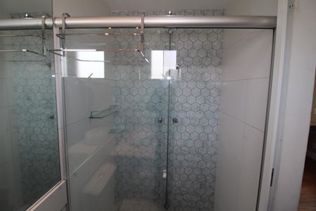 Apartamento à venda com 120m², 3 quartos e 2 vagasBanheiro 1