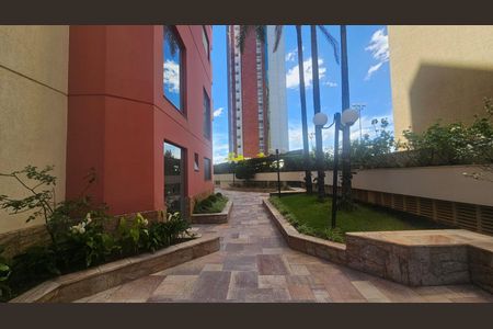 Apartamento para alugar com 165m², 3 quartos e 3 vagas Apartamento para alugar com 165m², 3 quartos e 3 vagasÁrea comum