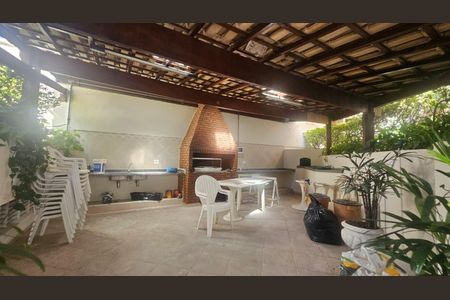 Apartamento para alugar com 165m², 3 quartos e 3 vagas Apartamento para alugar com 165m², 3 quartos e 3 vagasÁrea comum - Churrasqueira