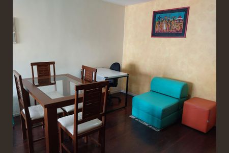 Apartamento à venda com 90m², 3 quartos e 1 vagaSala