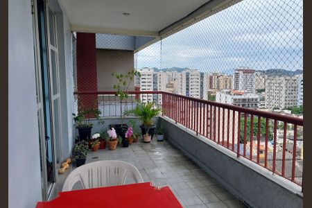 Apartamento à venda com 90m², 3 quartos e 1 vagaVaranda