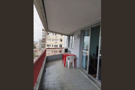 Apartamento à venda com 90m², 3 quartos e 1 vagaVaranda