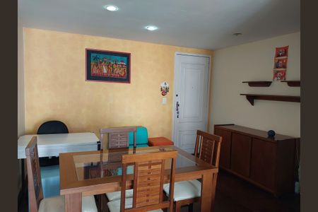 Apartamento à venda com 90m², 3 quartos e 1 vagaSala