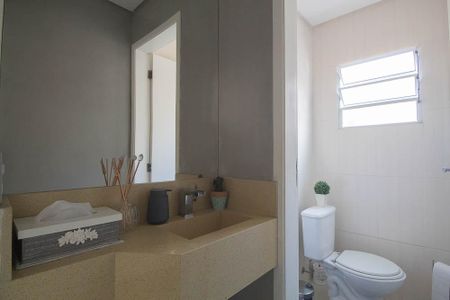 Casa à venda com 151m², 3 quartos e 3 vagasLavabo