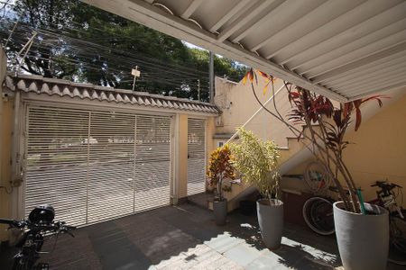 Casa à venda com 151m², 3 quartos e 3 vagasGaragem