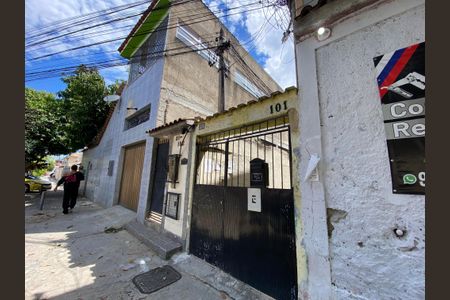 Casa para alugar com 81m², 2 quartos e sem vagaFachada