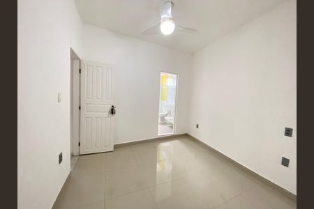 Casa para alugar com 81m², 2 quartos e sem vagaquarto 2