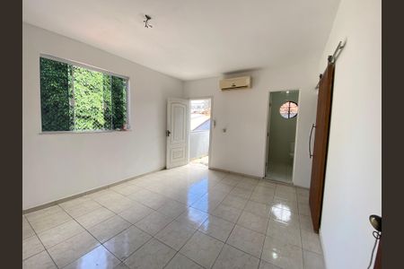 sala de casa para alugar com 2 quartos, 81m² em Piedade, Rio de Janeiro