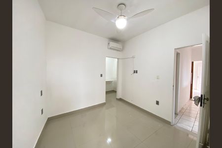 Casa para alugar com 81m², 2 quartos e sem vagaquarto 2