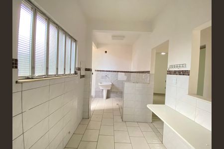 Casa para alugar com 81m², 2 quartos e sem vagaÁrea de Serviço