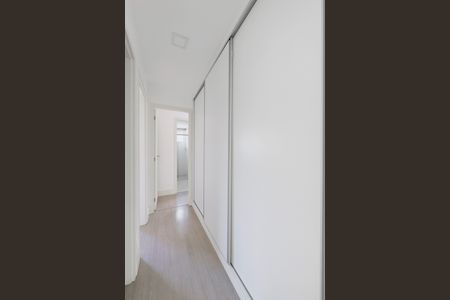 Apartamento para alugar com 77m², 2 quartos e 1 vagaCorredor