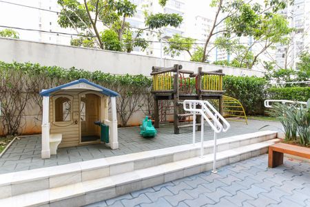 Apartamento para alugar com 77m², 2 quartos e 1 vagaÁrea comum - Playground