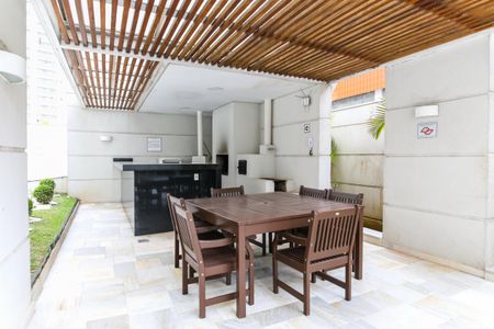 Apartamento para alugar com 77m², 2 quartos e 1 vagaÁrea comum - Churrasqueira