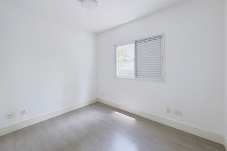 Apartamento para alugar com 77m², 2 quartos e 1 vagaSuíte