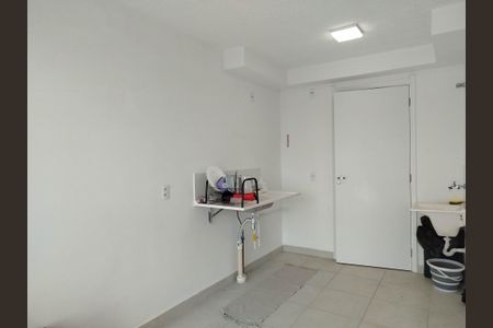 Apartamento para alugar com 27m², 1 quarto e sem vaga Apartamento para alugar com 27m², 1 quarto e sem vaga Sala e cozinha