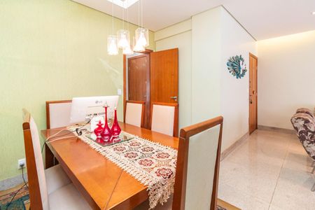 Apartamento à venda com 3 quartos, 102m² em União, Belo Horizonte