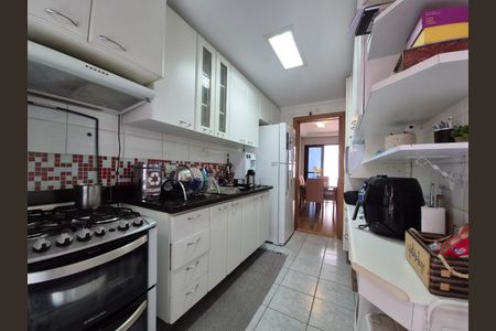 Cozinha de casa de condomínio à venda com 3 quartos, 116m² em Vila Santo Estefano, São Paulo
