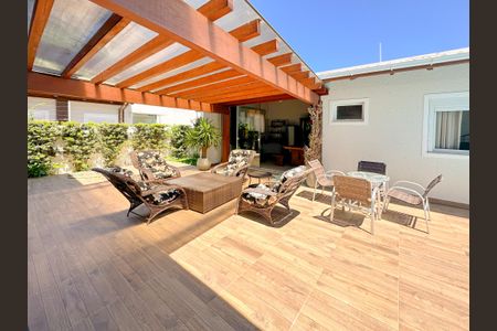 Casa para alugar com 200m², 4 quartos e 4 vagasÁrea externa