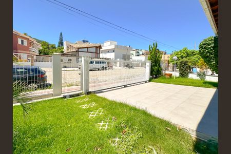 Casa para alugar com 200m², 4 quartos e 4 vagasEntrada