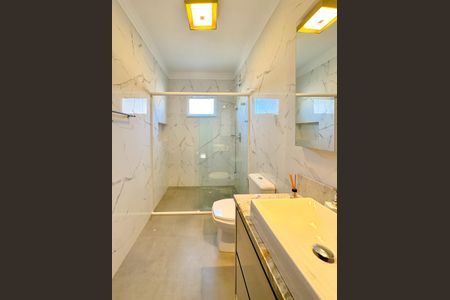 Casa para alugar com 200m², 4 quartos e 4 vagasBanheiro da Suíte 2