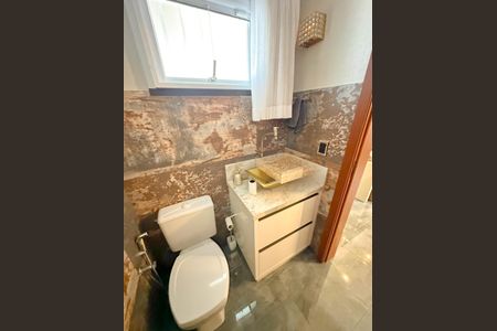 Casa para alugar com 200m², 4 quartos e 4 vagasLavabo