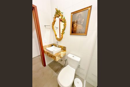 Casa para alugar com 200m², 4 quartos e 4 vagasBanheiro 2