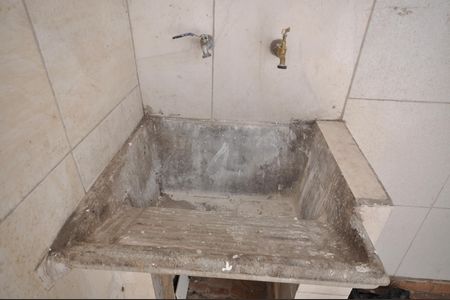 Casa para alugar com 80m², 2 quartos e 1 vagaÁrea de Serviço