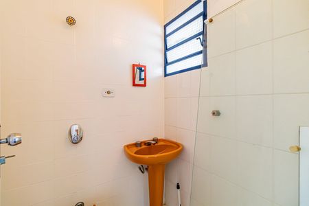 Casa à venda com 171m², 2 quartos e 2 vagasBanheiro de serviço