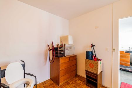 Casa à venda com 171m², 2 quartos e 2 vagasQuarto de serviço