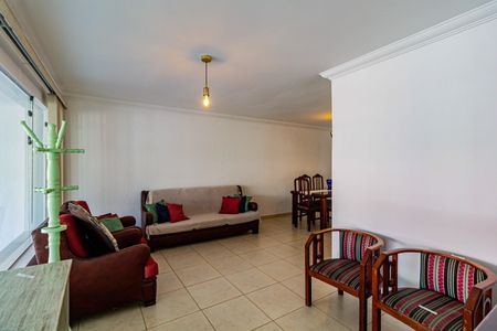 Casa à venda com 171m², 2 quartos e 2 vagasSala