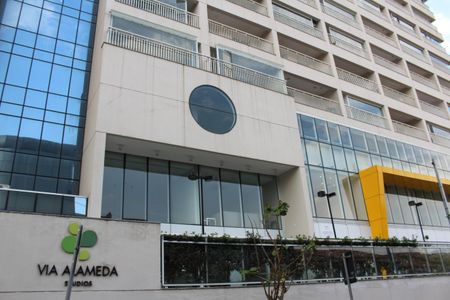 Apartamento à venda com 37m², 1 quarto e 1 vagaFachada e portaria